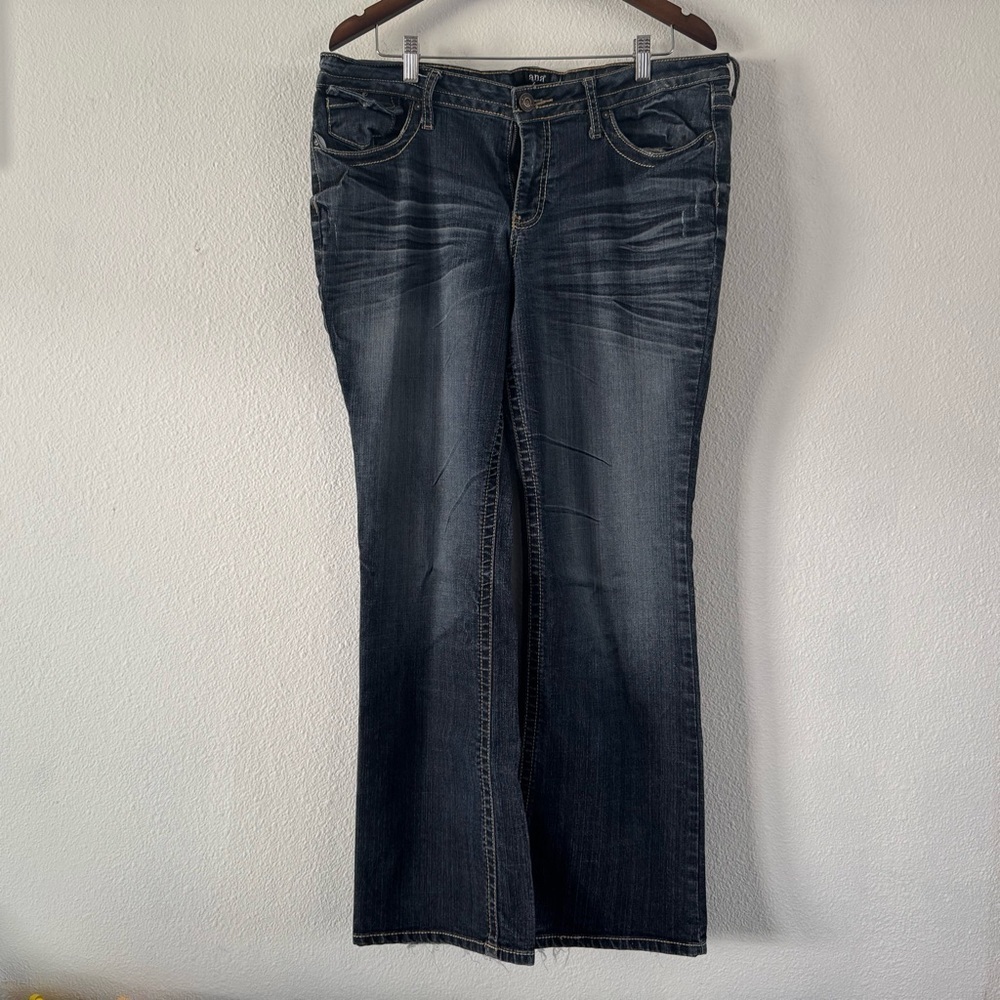 Blue Bootcut Jeans Distressed Look Plus Size 16 5-Pocket Styling Denim Everyday - Picture 11 of 11